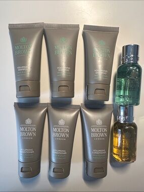 Molton Brown Volumising Shampoo & Conditioner Travel Set